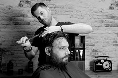 Retrouvez les compléments capillaires Hairskeen dans notre institut situé à Vincennes Hairskeen complément capillaire institut Vincennes